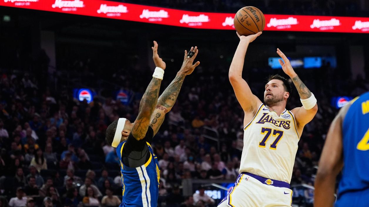 Lakers Deliver Statement Win Over Kings